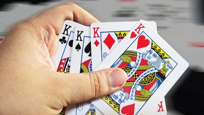 Tứ quý là gì ?